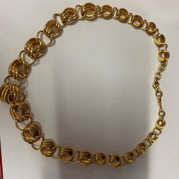Gold necklace - Picture 2 of 3